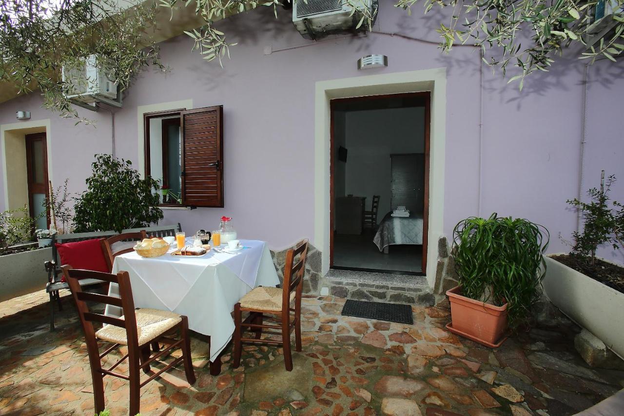B&B Campu Moru Bari Sardo Bagian luar foto