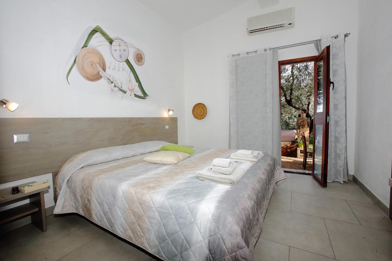 B&B Campu Moru Bari Sardo Bagian luar foto
