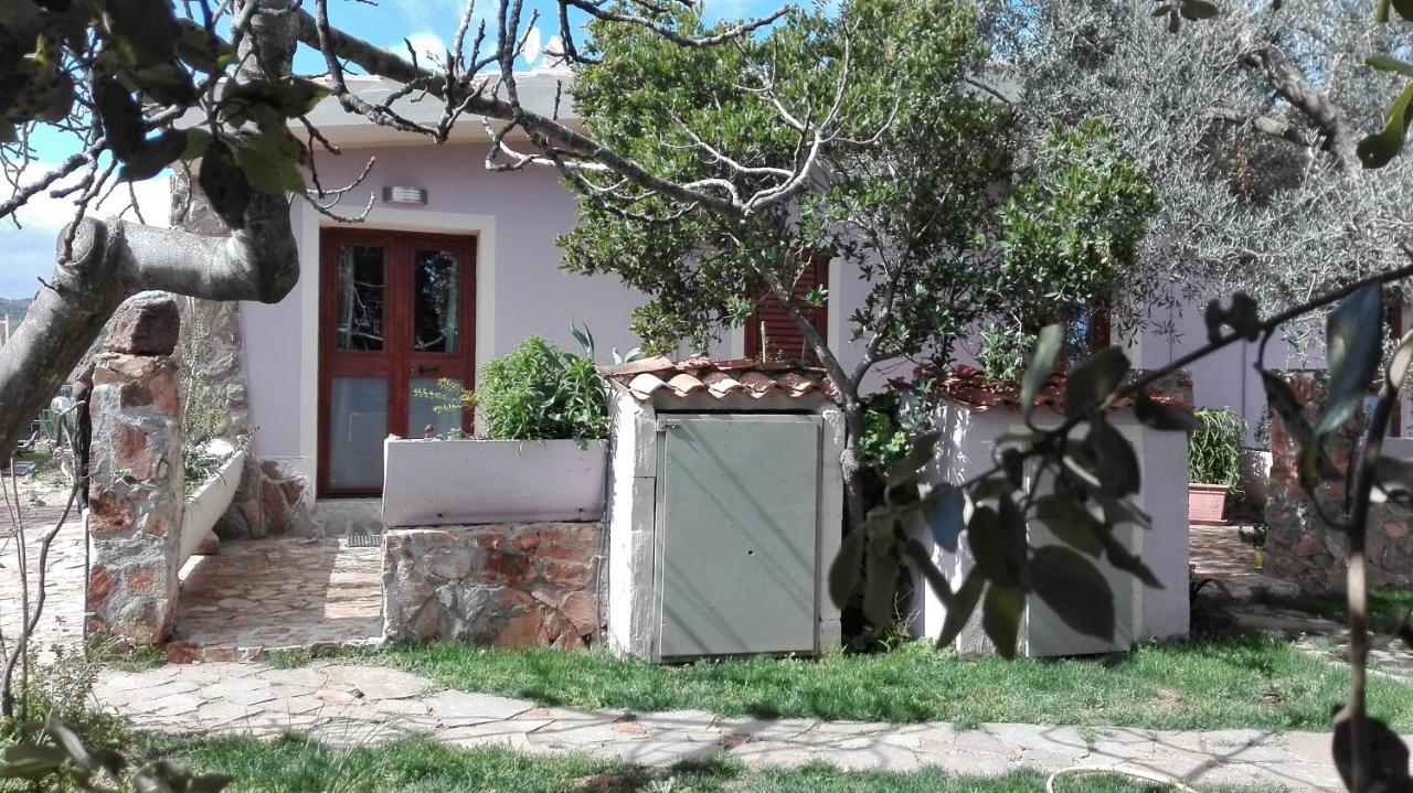 B&B Campu Moru Bari Sardo Bagian luar foto